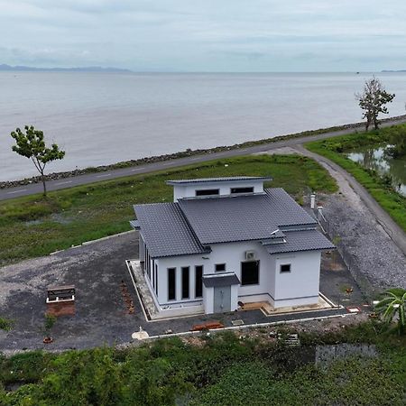 Rhumah Sungai Belati Villa Simpang Empat  Exterior foto